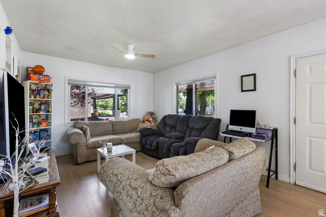 344 300 North Provo, UT 84601 - Photo 4 of 31