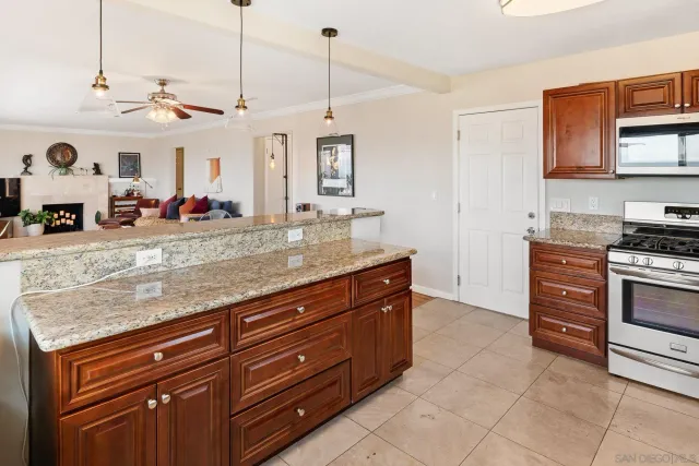 $1,395,000 | 4258 Summit Drive, La Mesa, CA 91941