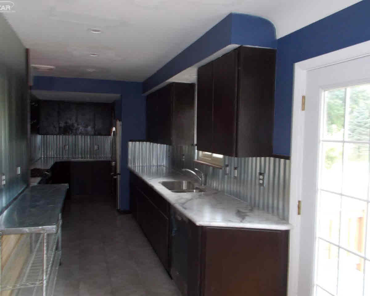 3273 Shannon Road Burton, MI 48529 - Photo 6 of 18 21356194-5.JPG