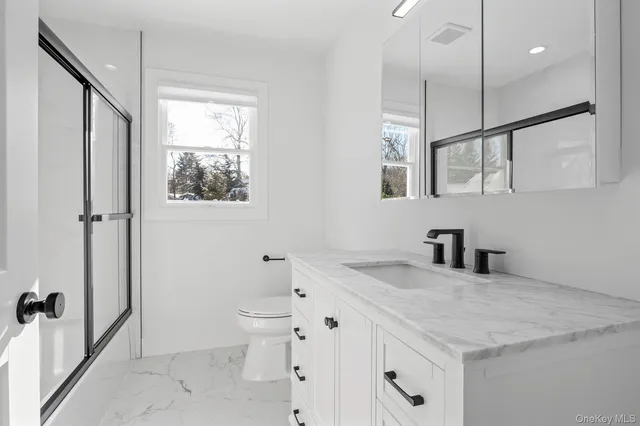 $4,500 | 25 Lorraine Court, Unit 1, Northport, NY 11768