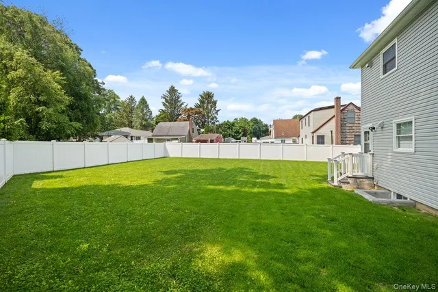 $4,500 | 25 Lorraine Court, Unit 1, Northport, NY 11768