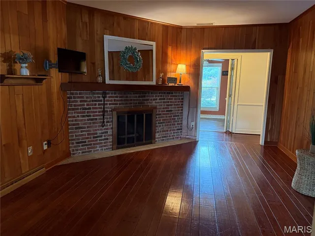 $595,000 | 18994 Country Club Lane, Carlinville, IL 62626