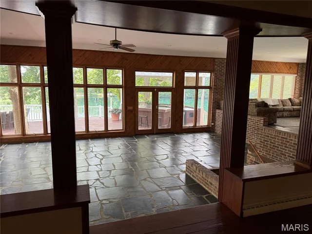 $595,000 | 18994 Country Club Lane, Carlinville, IL 62626