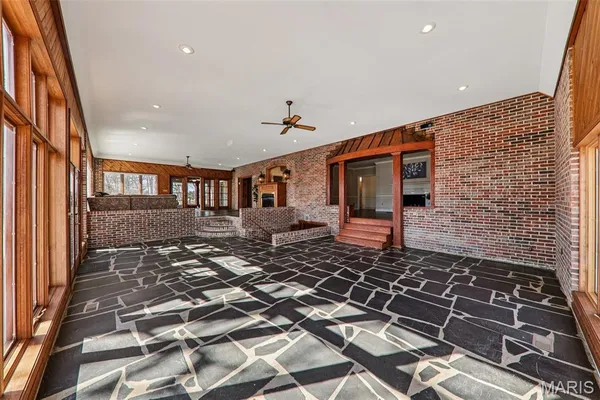 $595,000 | 18994 Country Club Lane, Carlinville, IL 62626