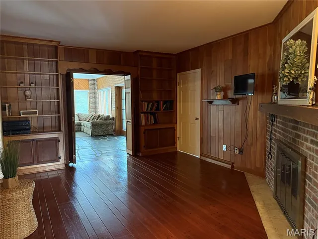 $595,000 | 18994 Country Club Lane, Carlinville, IL 62626