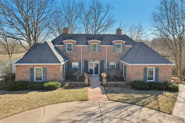 $595,000 | 18994 Country Club Lane, Carlinville, IL 62626