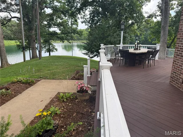 $595,000 | 18994 Country Club Lane, Carlinville, IL 62626