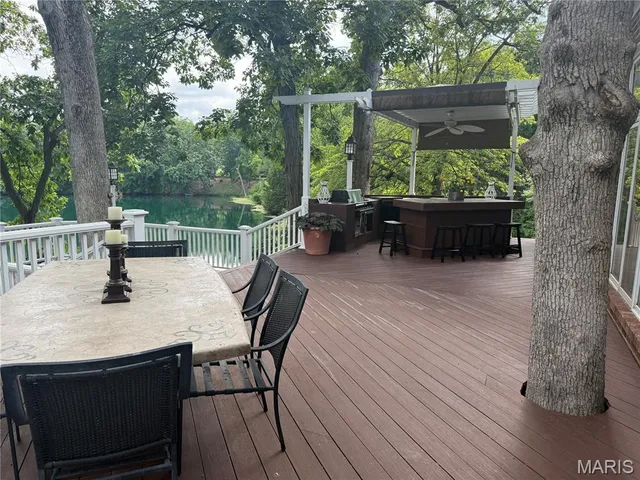 $595,000 | 18994 Country Club Lane, Carlinville, IL 62626