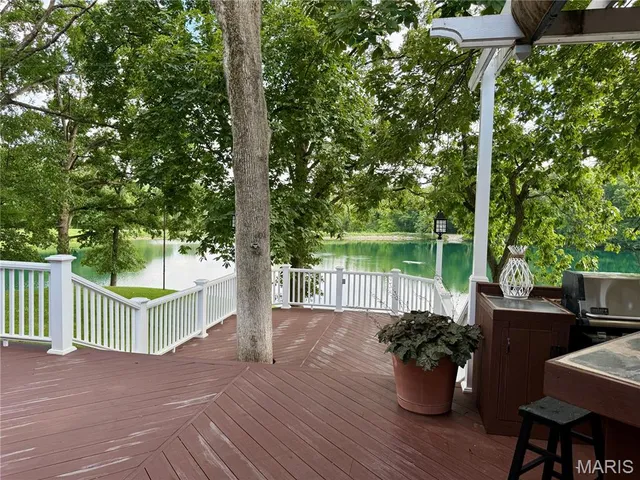 $595,000 | 18994 Country Club Lane, Carlinville, IL 62626