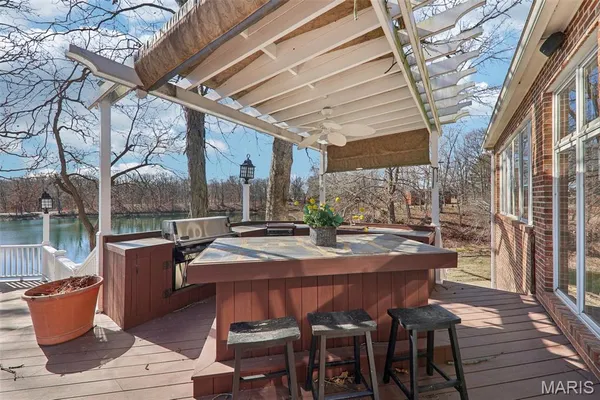 $595,000 | 18994 Country Club Lane, Carlinville, IL 62626