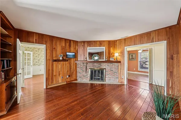 $595,000 | 18994 Country Club Lane, Carlinville, IL 62626