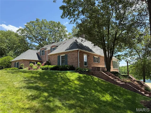 $595,000 | 18994 Country Club Lane, Carlinville, IL 62626