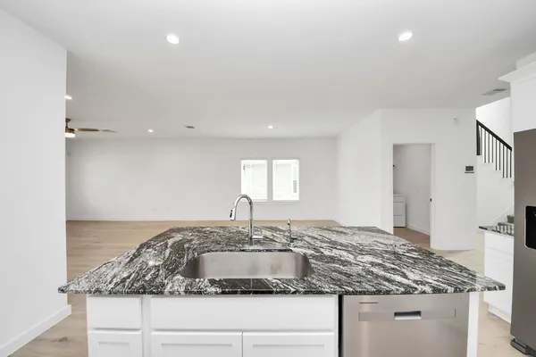 $2,490 | 7811 Bel Fiore Drive, Richmond, TX 77406