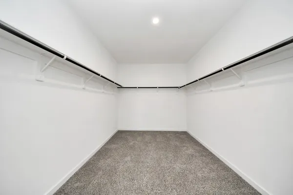 $2,490 | 7811 Bel Fiore Drive, Richmond, TX 77406