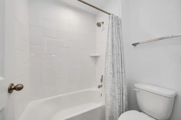 $2,490 | 7811 Bel Fiore Drive, Richmond, TX 77406