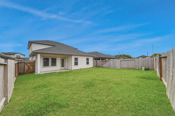 $2,490 | 7811 Bel Fiore Drive, Richmond, TX 77406