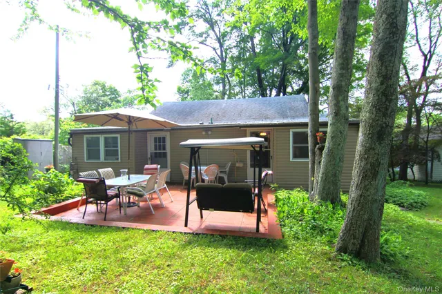 $98,000 | 3155 Lexington Avenue, Unit 18AB, Mohegan Lake, NY 10547