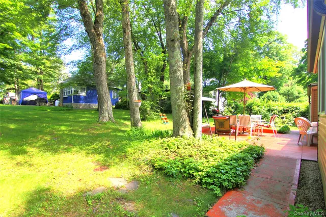 $98,000 | 3155 Lexington Avenue, Unit 18AB, Mohegan Lake, NY 10547