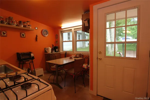 $98,000 | 3155 Lexington Avenue, Unit 18AB, Mohegan Lake, NY 10547