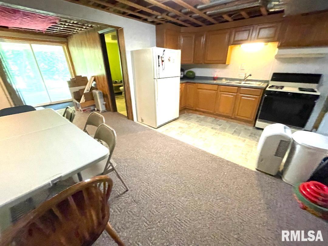 2066 Ross Road Centralia, IL 62801 - Photo 15 of 17