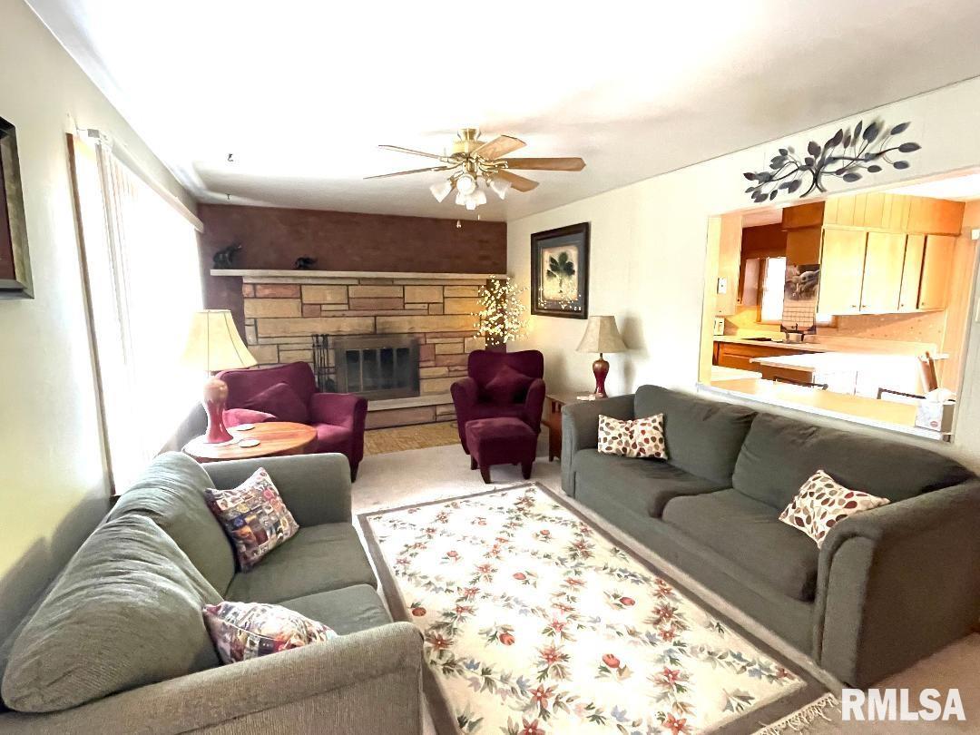 2066 Ross Road Centralia, IL 62801 - Photo 5 of 17
