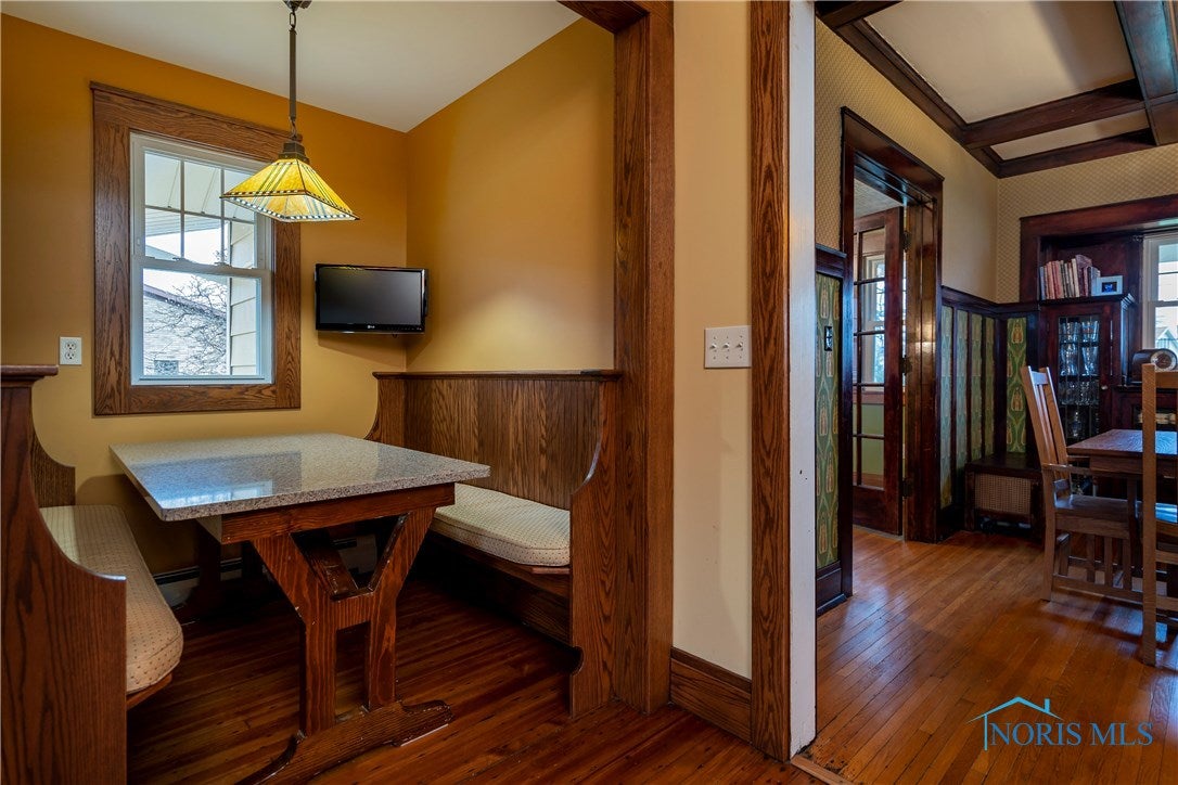 402 Eagle Point Road Rossford, OH 43460 - Photo 11 of 41 Gallery Image 11
