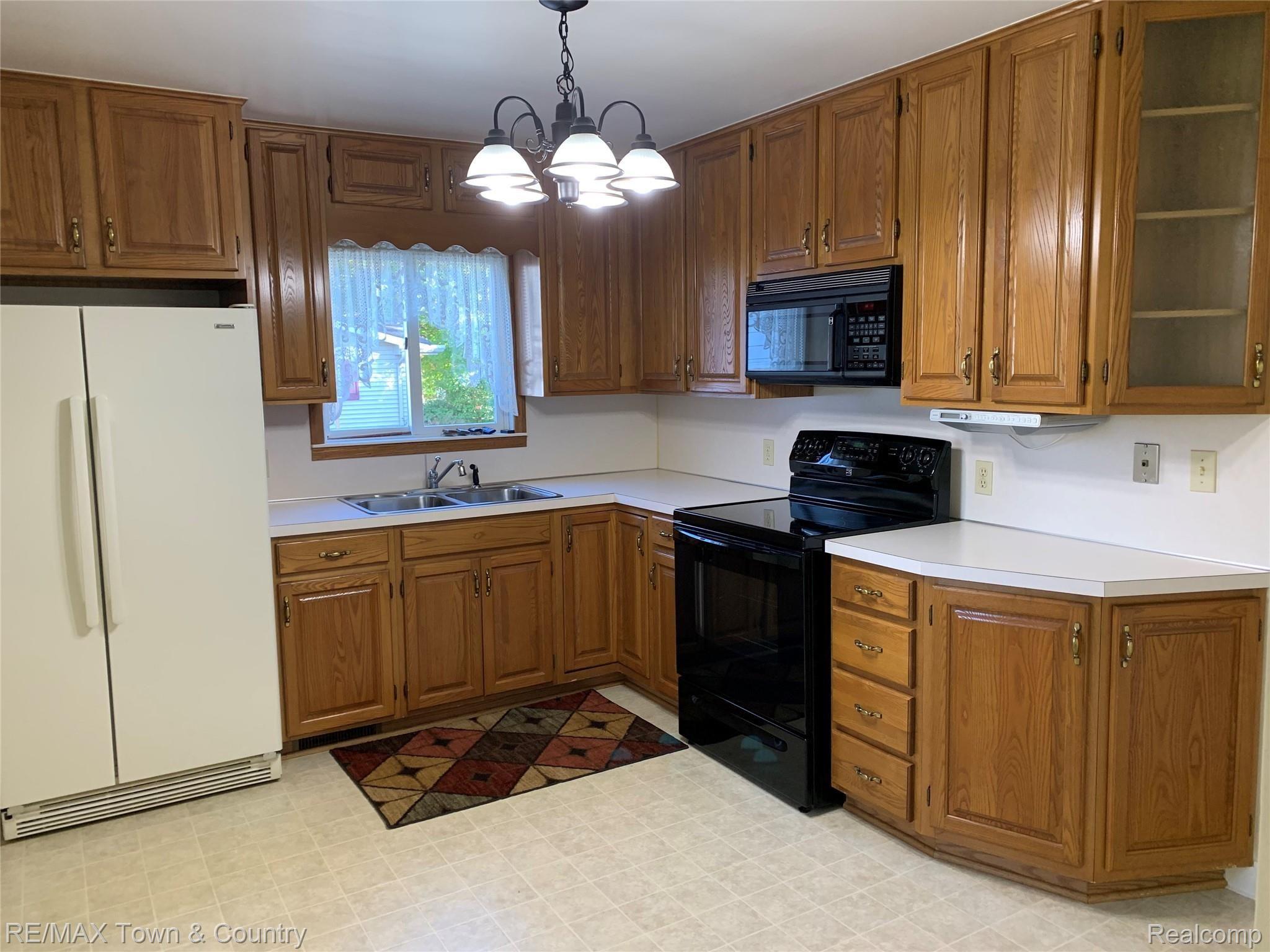 2241 North Morrish Road Flushing, MI 48433 - Photo 6 of 23 morrish kit3.jpg