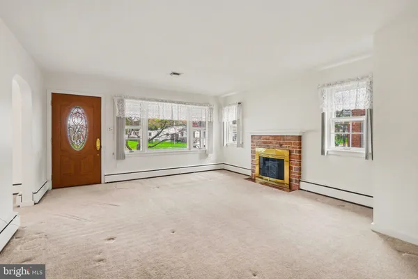 $235,000 | 210 West Chestnut Street, Cleona, PA 17042