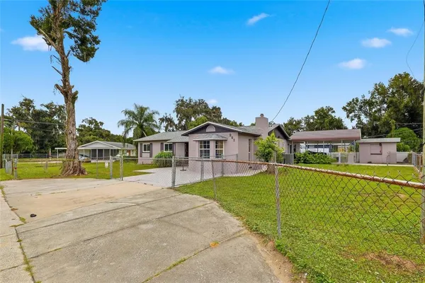 $375,000 | 201 East Wheeler Road, Seffner, FL 33584