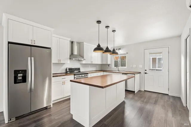 $325,000 | 21552 Eva Clair Street, Willits, CA 95490