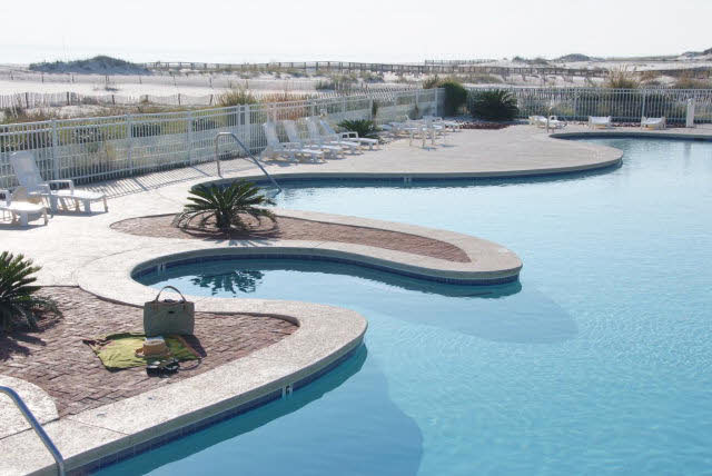 400 Plantation Road, Unit 3127 Gulf Shores, AL 36542 - Photo 17 of 18 Outdoor Pool