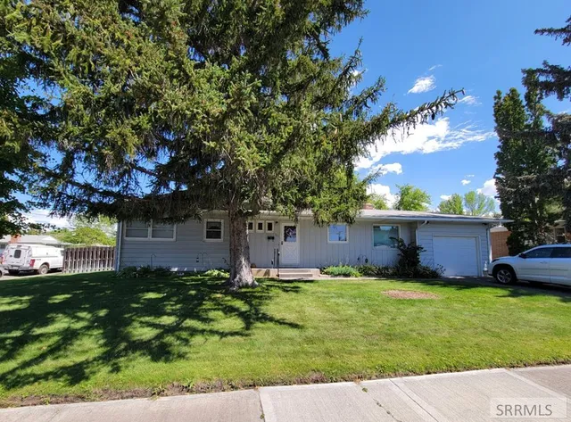 $325,000 | 967 South Woodruff Avenue, Idaho Falls, ID 83404