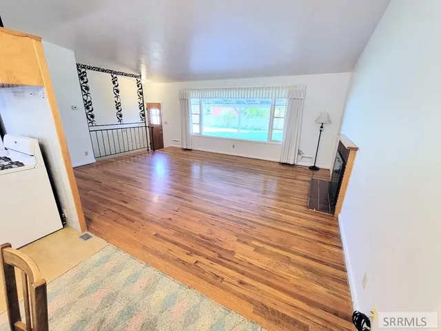 $325,000 | 967 South Woodruff Avenue, Idaho Falls, ID 83404