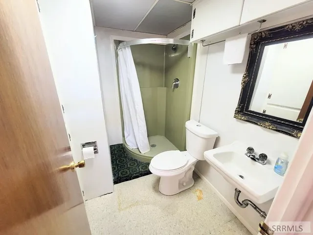 $325,000 | 967 South Woodruff Avenue, Idaho Falls, ID 83404