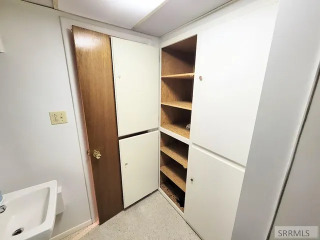 $325,000 | 967 South Woodruff Avenue, Idaho Falls, ID 83404