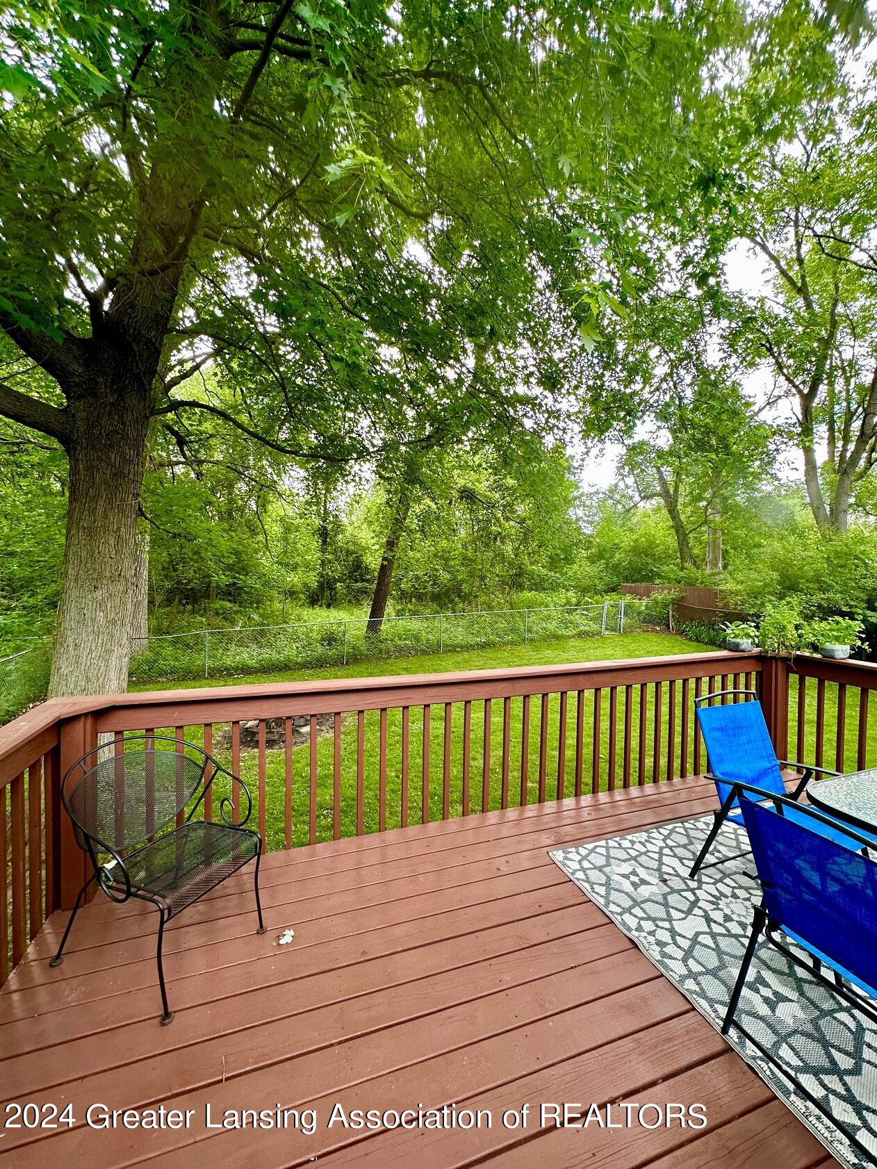5831 Rockingham Drive Lansing, MI 48911 - Photo 17 of 24 20