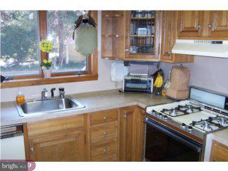 1626 Mt Pleasant Road Havertown, PA 19083 - Photo 2 of 6 Gallery Image 2