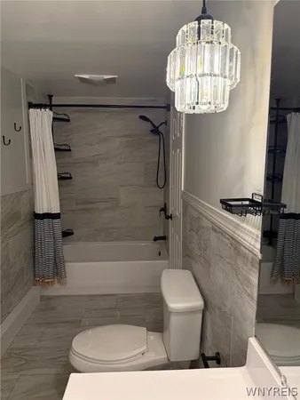 $2,695 | 114 Ayrault Drive, Amherst, NY 14228