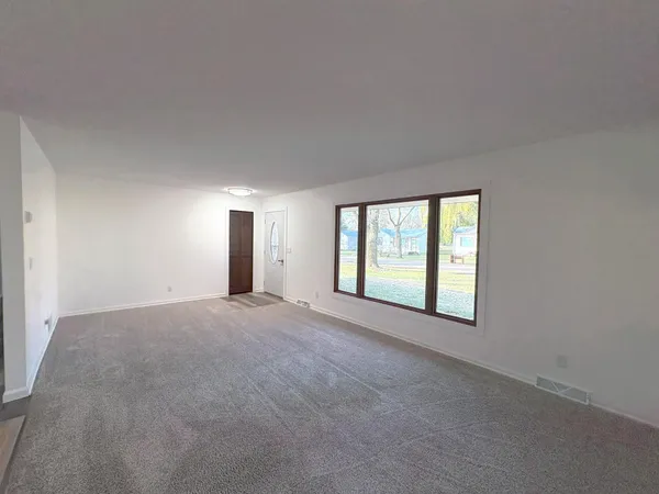 $250,000 | 1624 North 5th Street, Montevideo, MN 56265