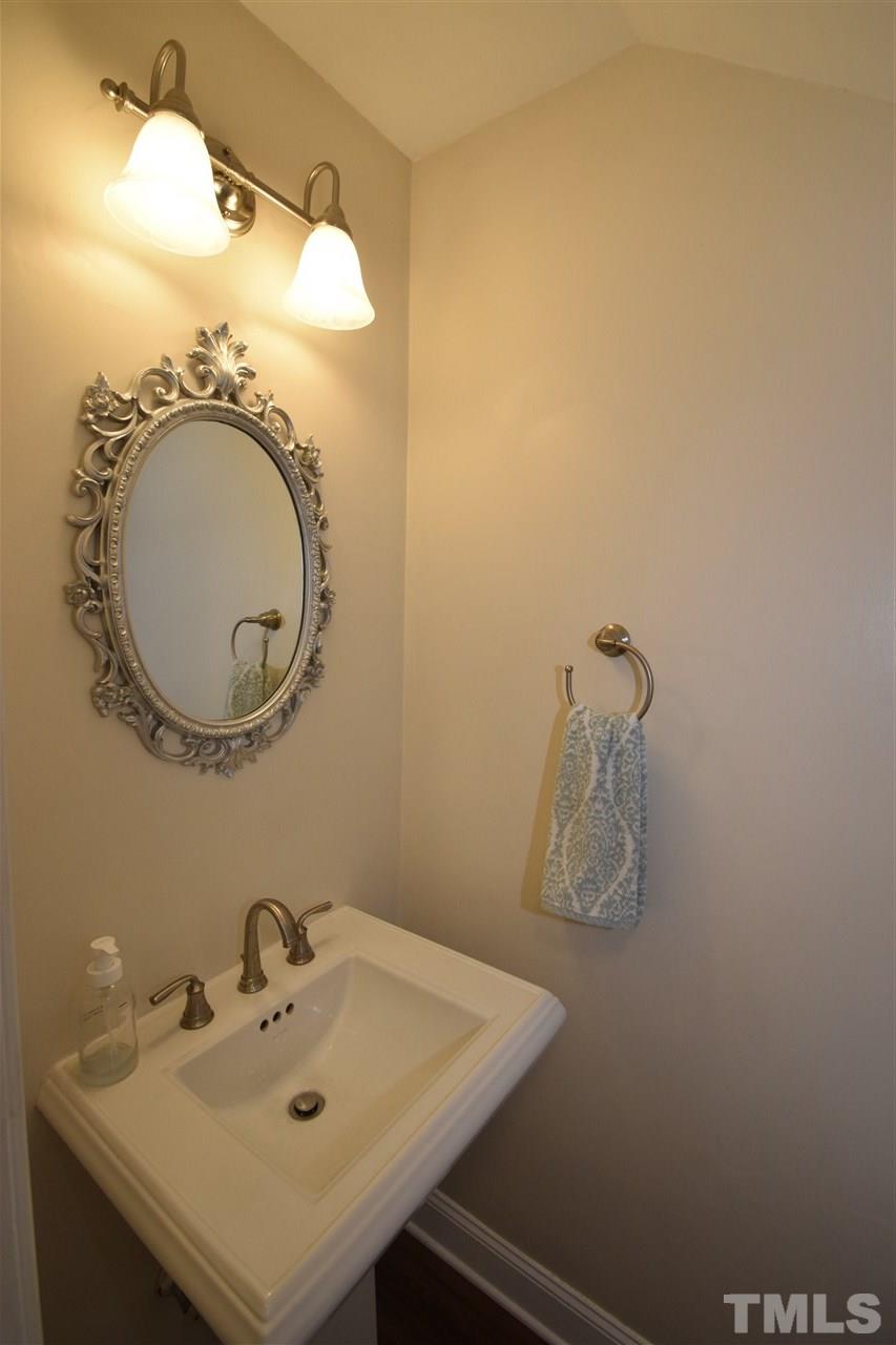 4633 Timberhurst Drive Raleigh, NC 27612 - Photo 13 of 30