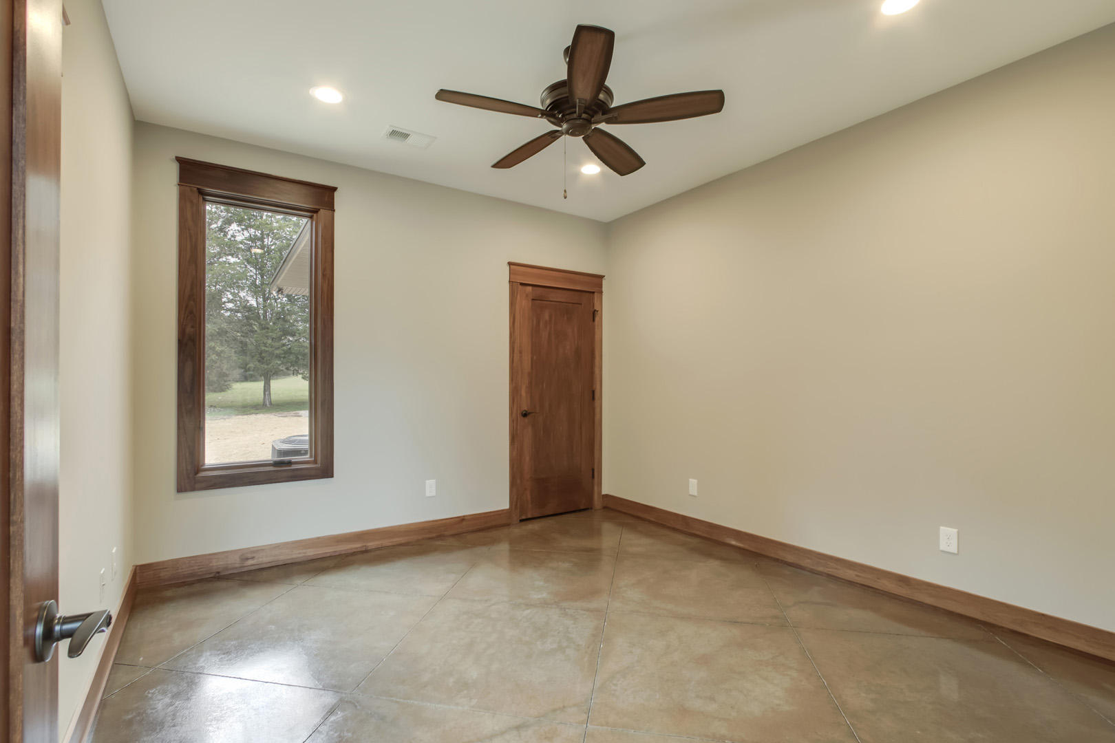 5410 Maple Hill Road Loudon, TN 37774 - Photo 29 of 40 29_MapleHillRoad_5410_Bedroom2