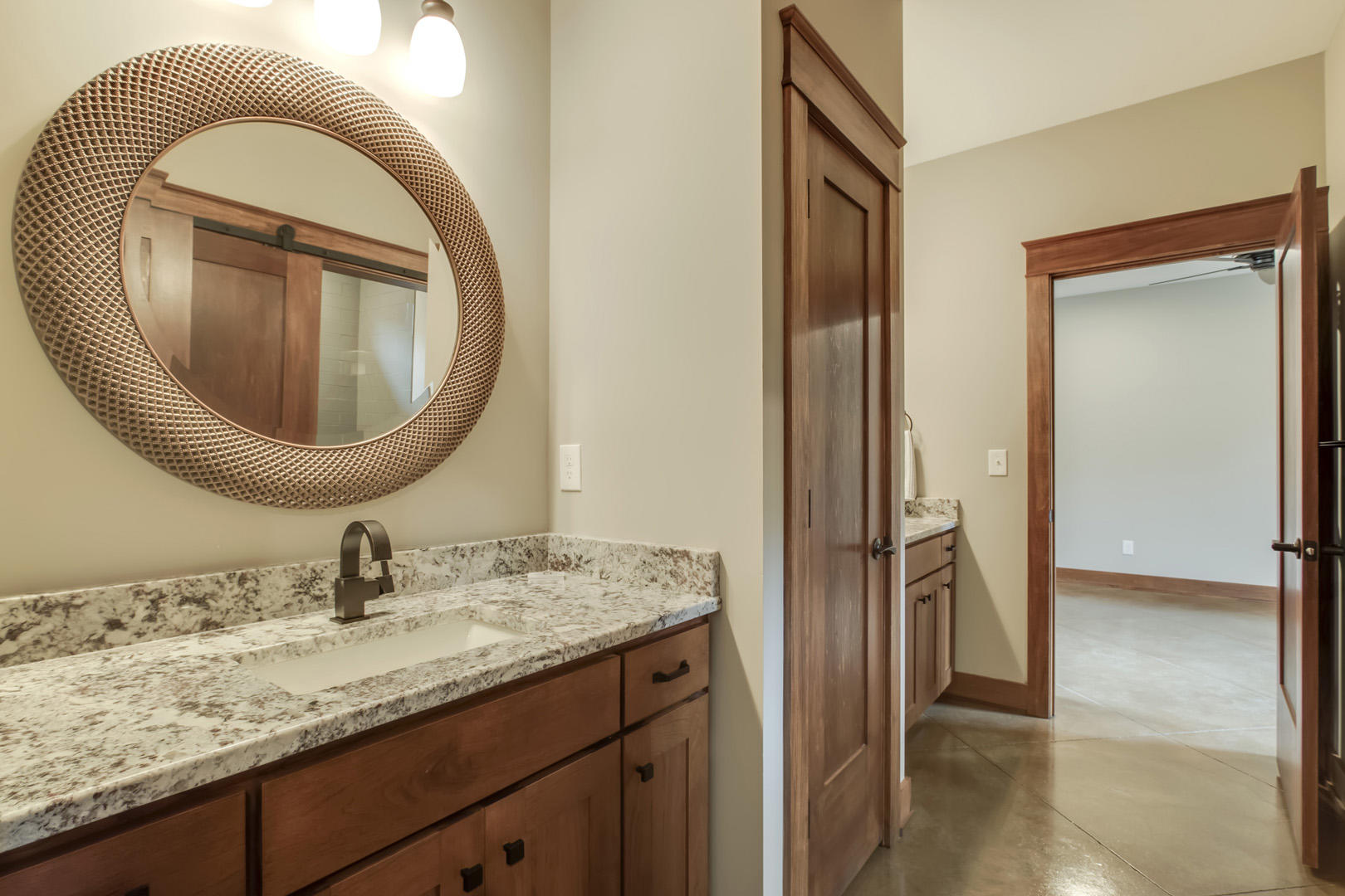 5410 Maple Hill Road Loudon, TN 37774 - Photo 30 of 40 30_MapleHillRoad_5410_GuestBath01