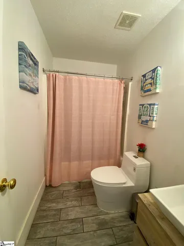 $320,000 | 427 Hamilton Parkway, Easley, SC 29642