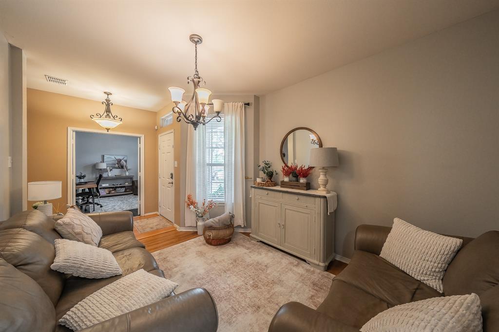 9032 Saratoga Road Fort Worth, TX 76244 - Photo 7 of 37
