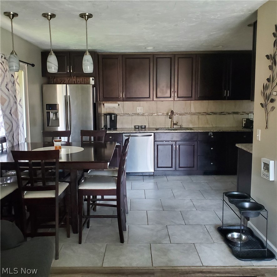 8530 Banner Lane Parma, OH 44129 - Photo 9 of 19 Kitchen