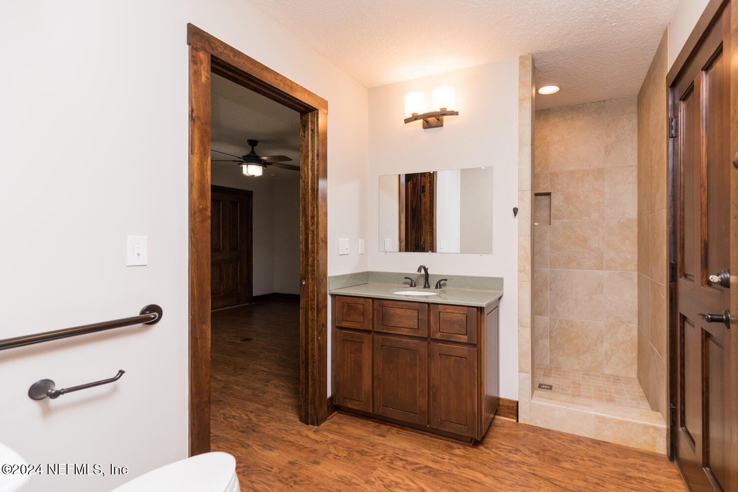 104 Loyola Road St. Augustine, FL 32086 - Photo 20 of 27 a spacious bathroom with a tub and a sink