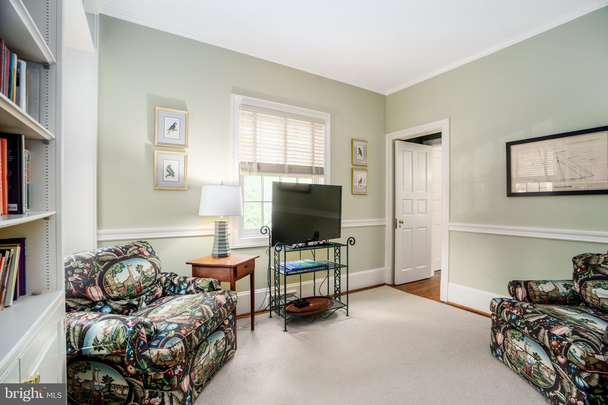 4 Farview Road Baltimore, MD 21212 - Photo 28 of 65 Family room OR BR off of first floor hallway.