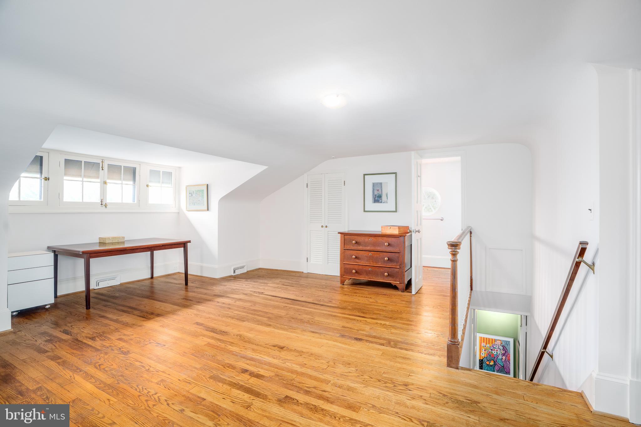 4 Farview Road Baltimore, MD 21212 - Photo 37 of 65 Second floor-large area in # 2 bedroom