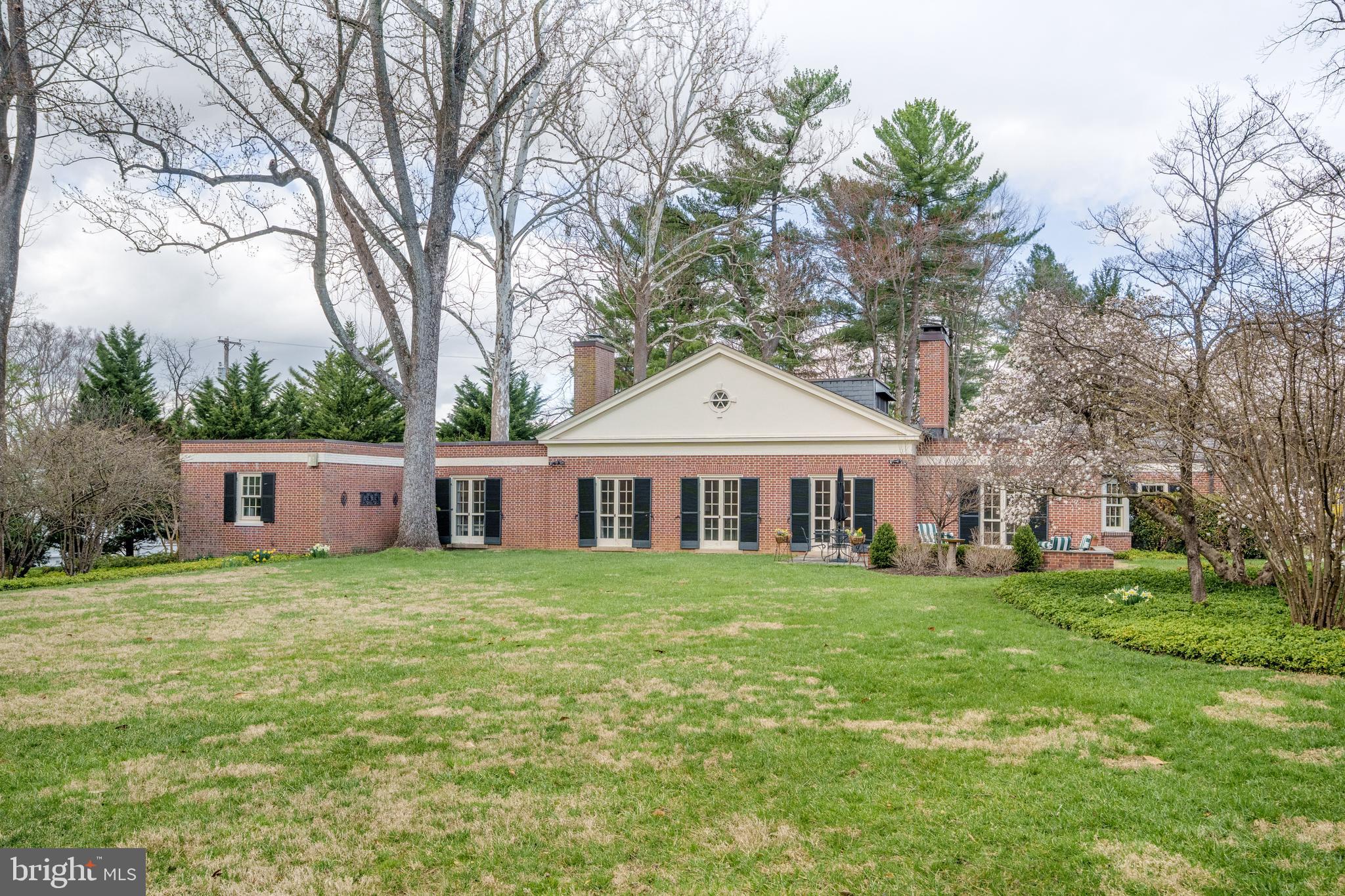 4 Farview Road Baltimore, MD 21212 - Photo 45 of 65 An Acre of expansive lawn. Feels like country.