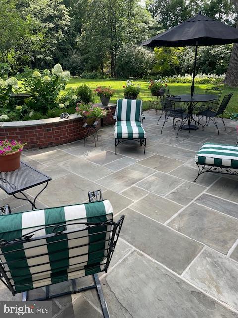 4 Farview Road Baltimore, MD 21212 - Photo 52 of 65 Wonderful outdoor living w Custom landscaping.